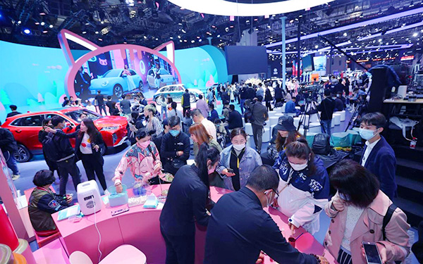 上海展会设计如何妙用动态元素？让展台“活”起来！