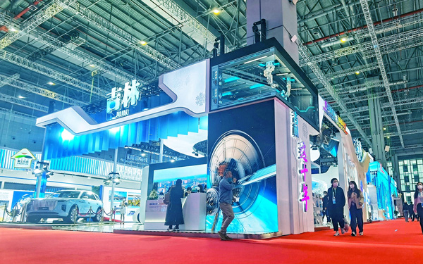 汽车展会设计制作：如何巧妙融入科技元素显高级？